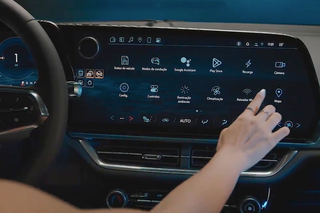 Central Multimidia do SUV Equinox EV Elétrico com acesso a Playstore